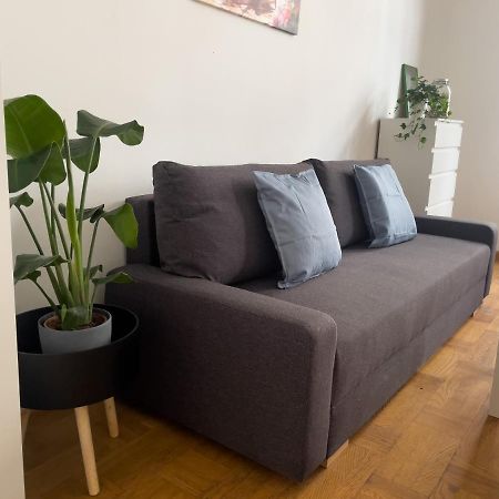 Sunny Studio Near Central Station Apartment Виена Екстериор снимка