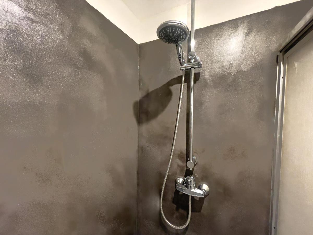 Sunny Studio Near Central Station Apartment Виена Екстериор снимка
